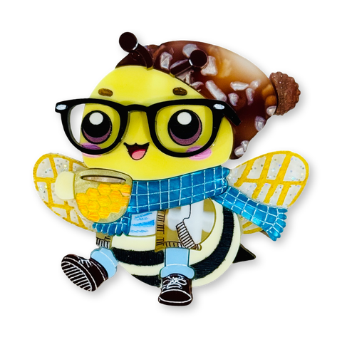 Nova the bee 🐝 - Brooch